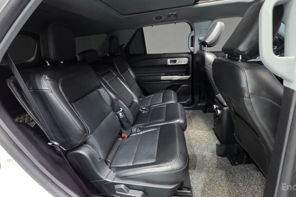 2022 Ford Explorer с пробегом 64 686 км