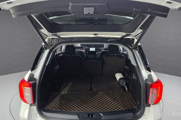 2022 Ford Explorer с пробегом 64 686 км