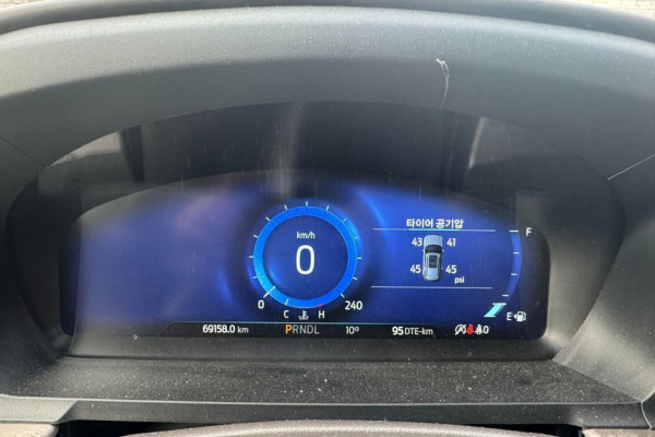 2022 Ford Explorer с пробегом 69 157 км