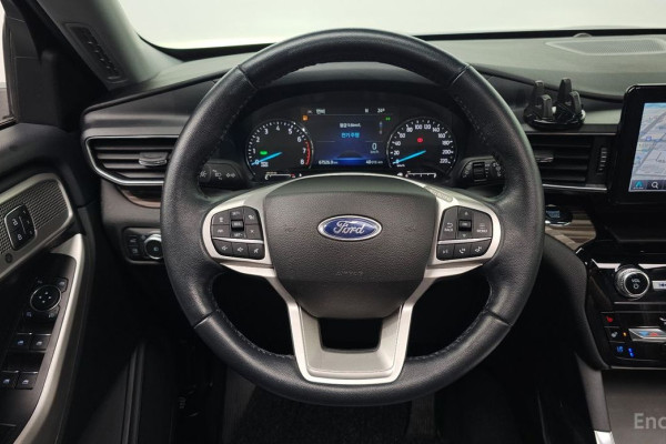 2022 Ford Explorer с пробегом 67 526 км