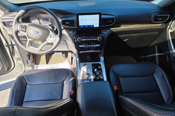 2023 Ford Explorer с пробегом 28 550 км