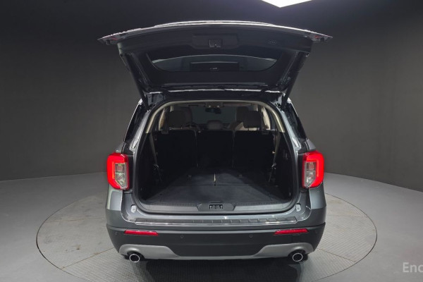 2023 Ford Explorer с пробегом 12 717 км