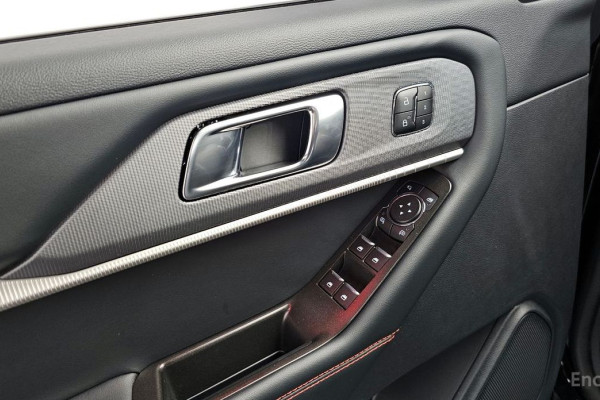 2024 Ford Explorer с пробегом 24 371 км