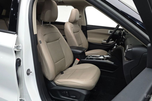 2023 Ford Explorer с пробегом 23 266 км