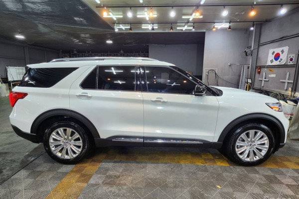 2023 Ford Explorer с пробегом 27 600 км