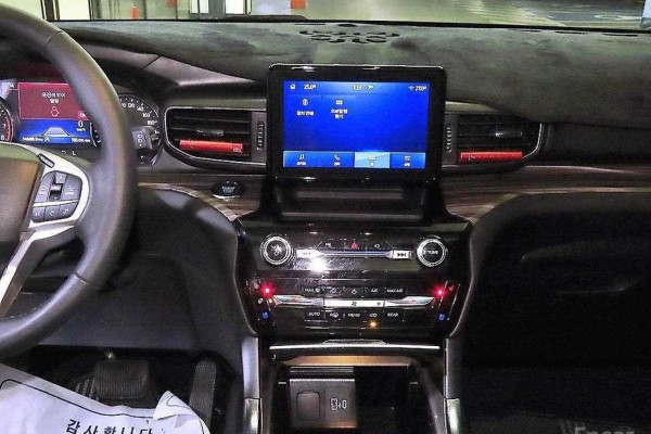 2022 Ford Explorer с пробегом 4 180 км