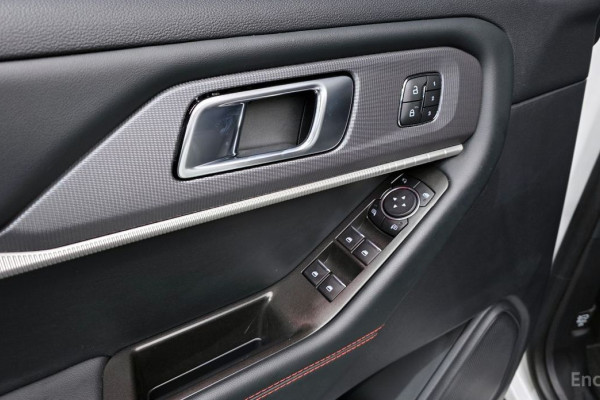 2024 Ford Explorer с пробегом 8 976 км