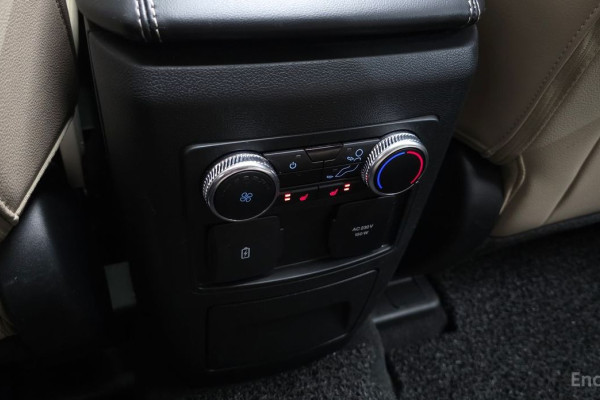 2023 Ford Explorer с пробегом 23 266 км