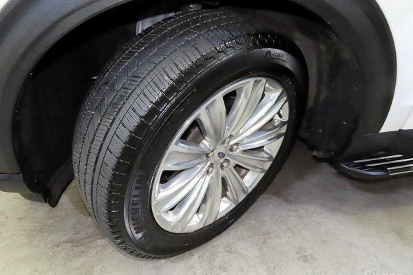 2022 Ford Explorer с пробегом 4 180 км