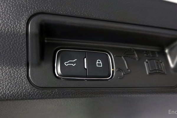 2024 Ford Explorer с пробегом 8 976 км