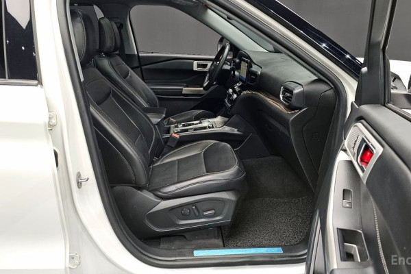 2022 Ford Explorer с пробегом 26 935 км