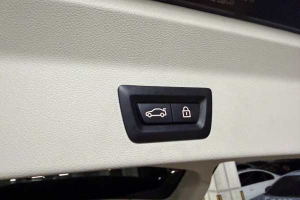 2021 BMW X3 с пробегом 52 995 км