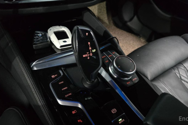 2020 BMW 5 серии с пробегом 76 166 км