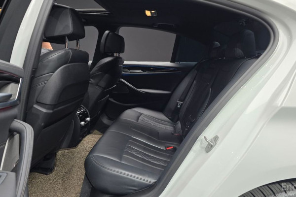 2020 BMW 5 серии с пробегом 76 166 км