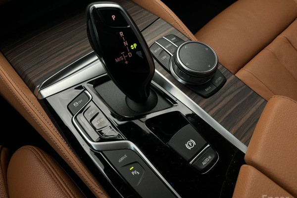 2020 BMW 5 серии с пробегом 82 522 км