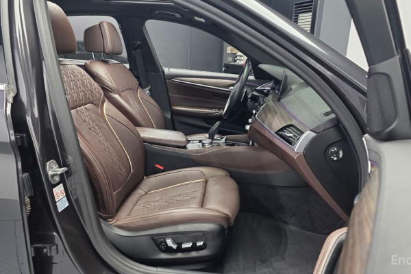 2019 BMW 5 серии с пробегом 76 050 км