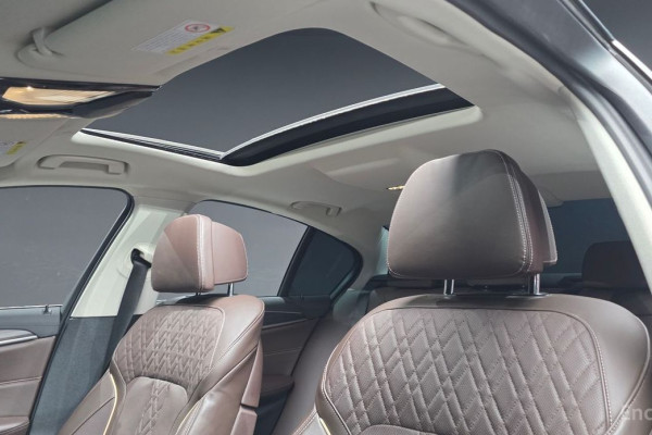 2020 BMW 5 серии с пробегом 83 624 км