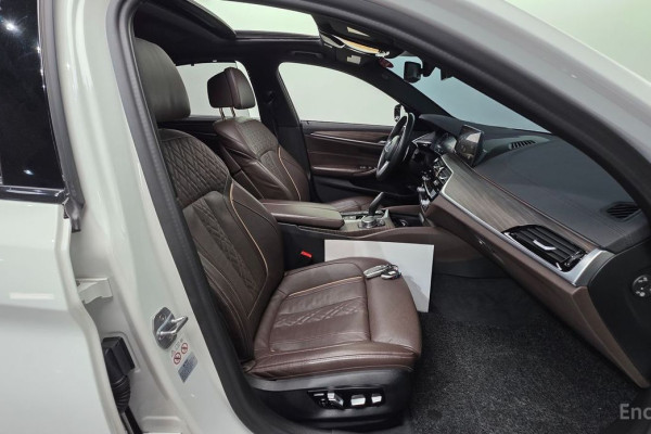 2019 BMW 5 серии с пробегом 99 872 км