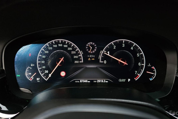 2019 BMW 5 серии с пробегом 87 046 км