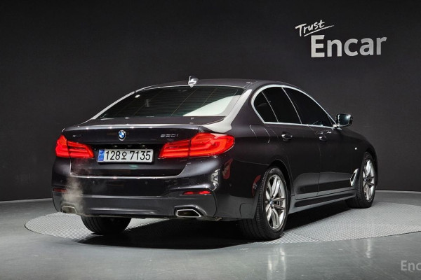 2020 BMW 5 серии с пробегом 50 980 км