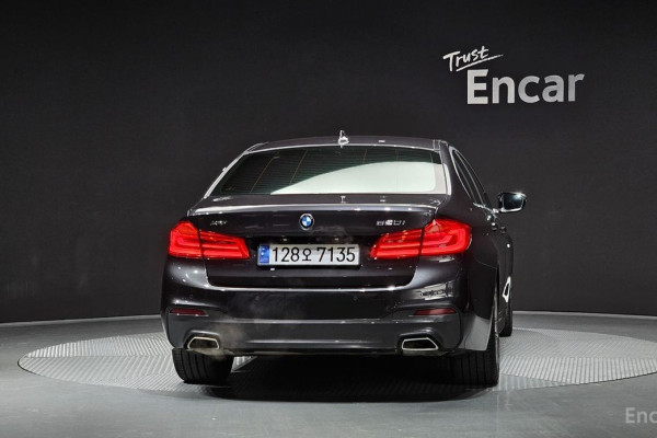 2020 BMW 5 серии с пробегом 50 980 км