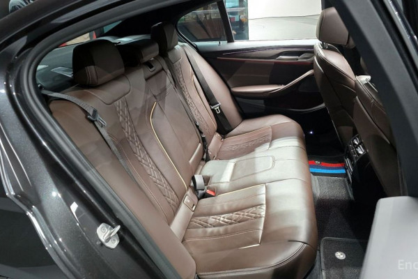 2020 BMW 5 серии с пробегом 50 980 км