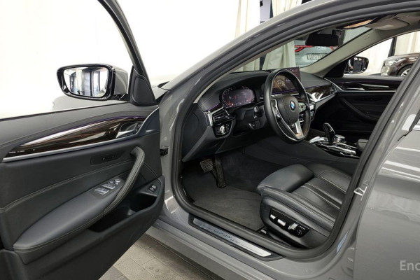 2021 BMW 5 серии с пробегом 44 760 км