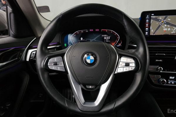 2021 BMW 5 серии с пробегом 44 760 км