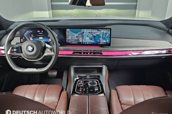 2023 BMW 7 серии с пробегом 28 725 км