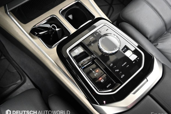 2024 BMW 7 серии с пробегом 20 070 км