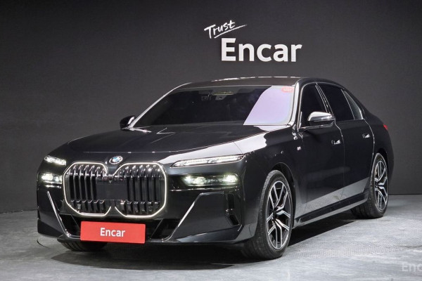 2025 BMW 7 серии с пробегом 7 715 км