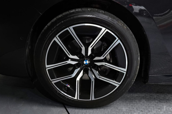 2025 BMW 7 серии с пробегом 7 715 км