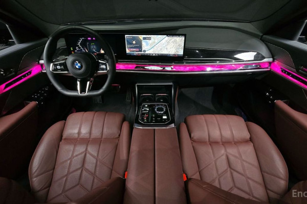 2025 BMW 7 серии с пробегом 7 715 км