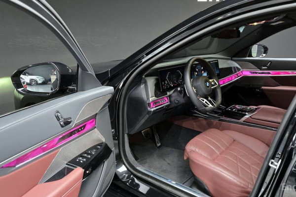 2025 BMW 7 серии с пробегом 7 715 км