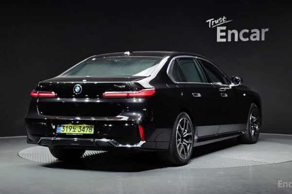 2025 BMW 7 серии с пробегом 5 126 км