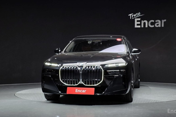 2025 BMW 7 серии с пробегом 5 126 км