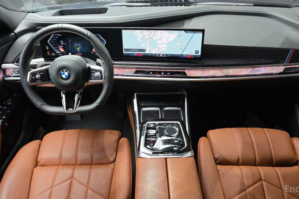 2025 BMW 7 серии с пробегом 5 126 км