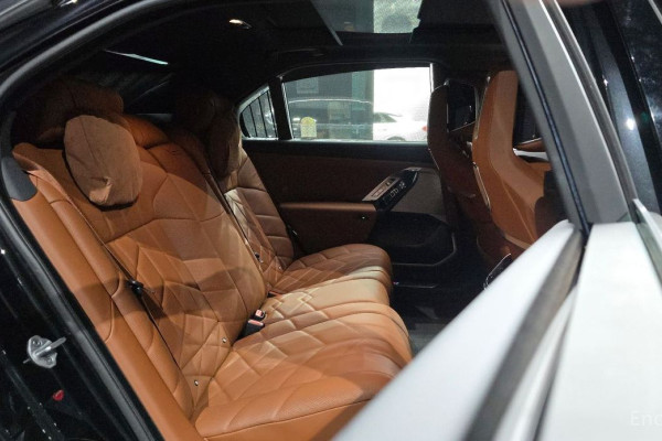 2025 BMW 7 серии с пробегом 5 126 км