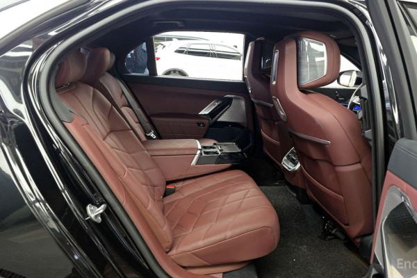 2024 BMW 7 серии с пробегом 29 712 км