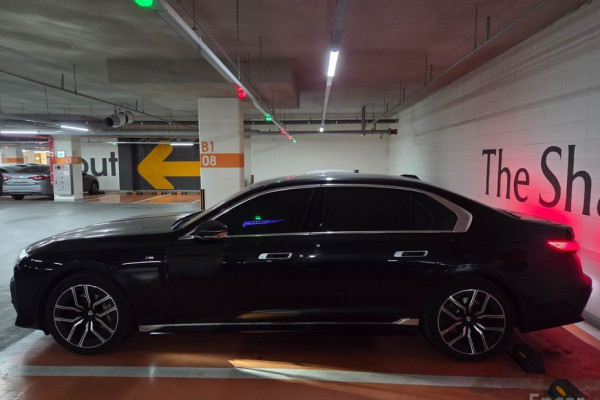 2023 BMW 7 серии с пробегом 25 000 км