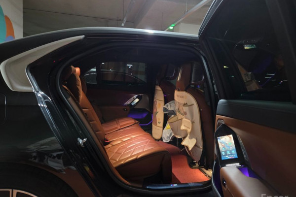 2023 BMW 7 серии с пробегом 25 000 км