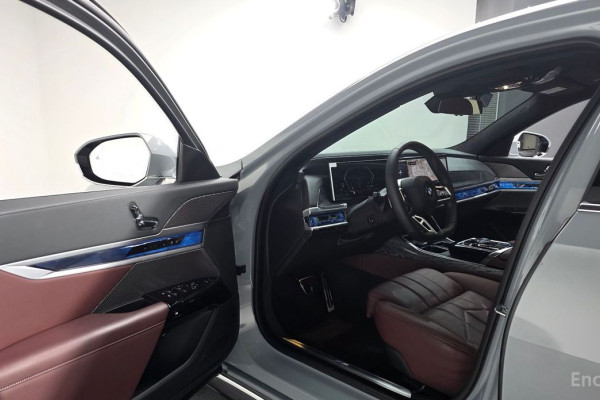 2023 BMW 7 серии с пробегом 19 326 км