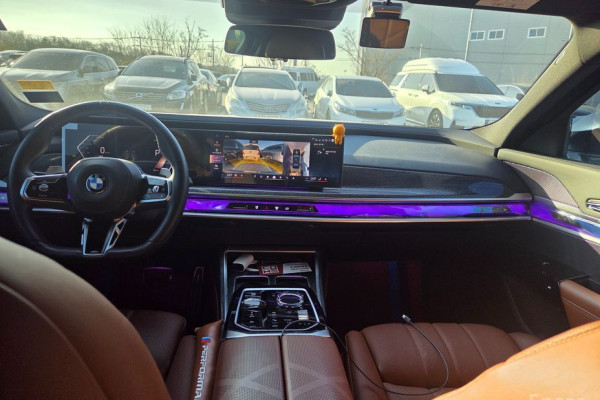 2023 BMW 7 серии с пробегом 25 000 км