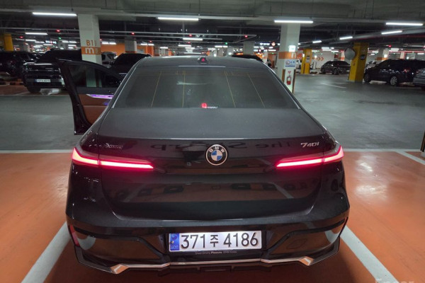 2023 BMW 7 серии с пробегом 25 000 км