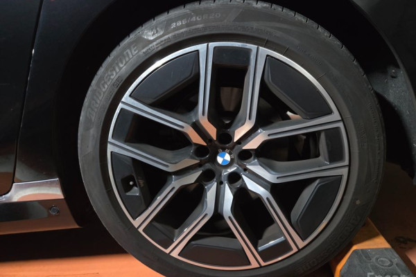 2023 BMW 7 серии с пробегом 25 000 км