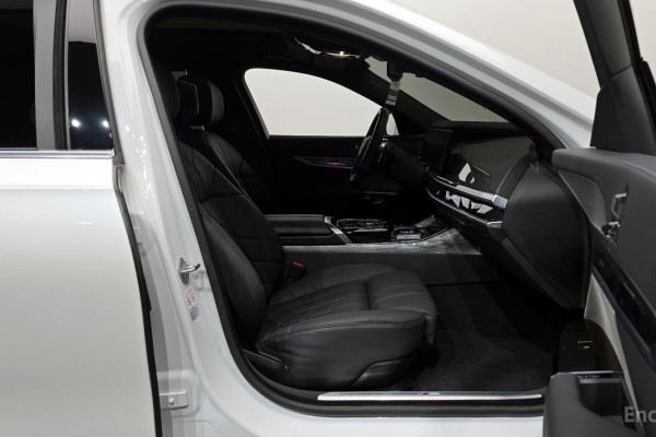 2024 BMW 7 серии с пробегом 24 905 км