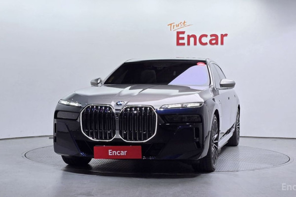 2025 BMW 7 серии с пробегом 7 400 км
