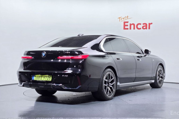 2025 BMW 7 серии с пробегом 5 882 км