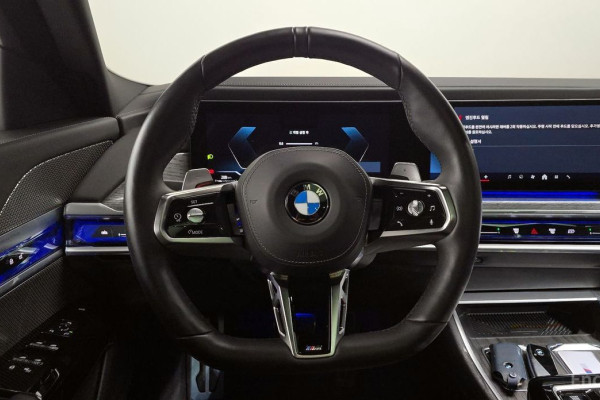 2024 BMW 7 серии с пробегом 24 905 км