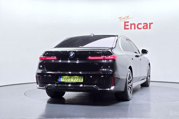 2025 BMW 7 серии с пробегом 5 882 км